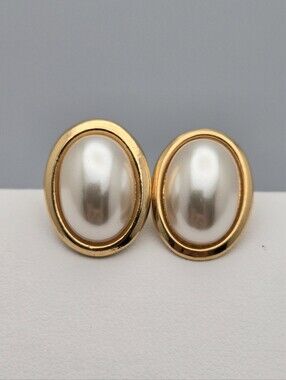 Vintage Napier Faux Mabe Pearl Button Earrings Signed 1980s 3/4"